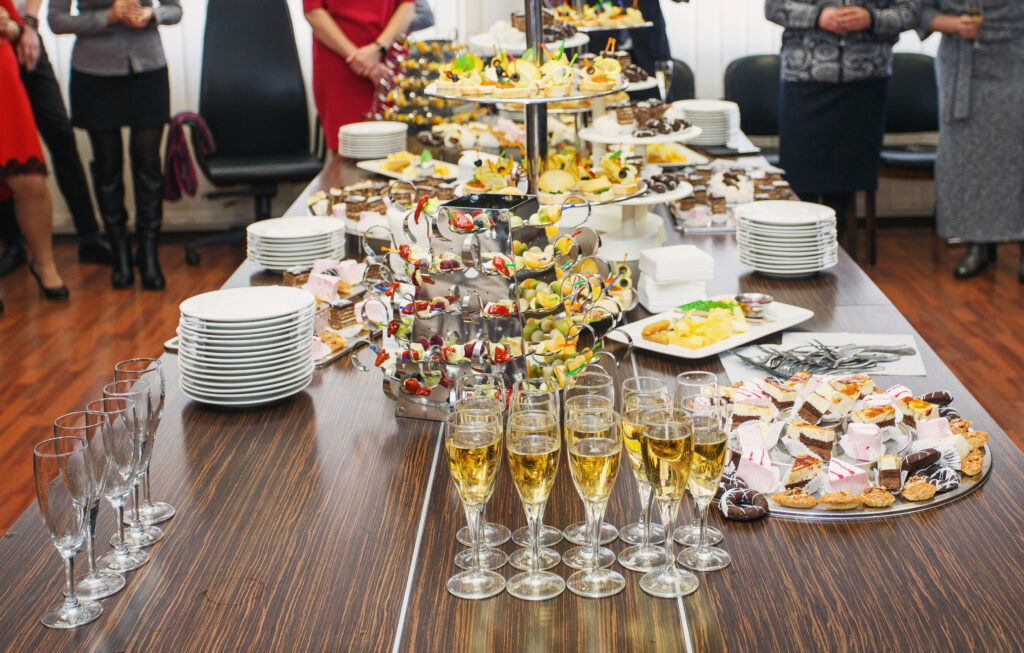 Event-food-and-beverage-spread